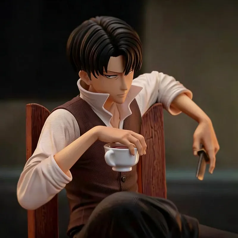 Auf Lager 19cm Attack On Titan Anime-Figuren Levi Ackerman Figur in Sitzhaltung Modell Spielzeug Statue GK Figurine Ornament Geschenke