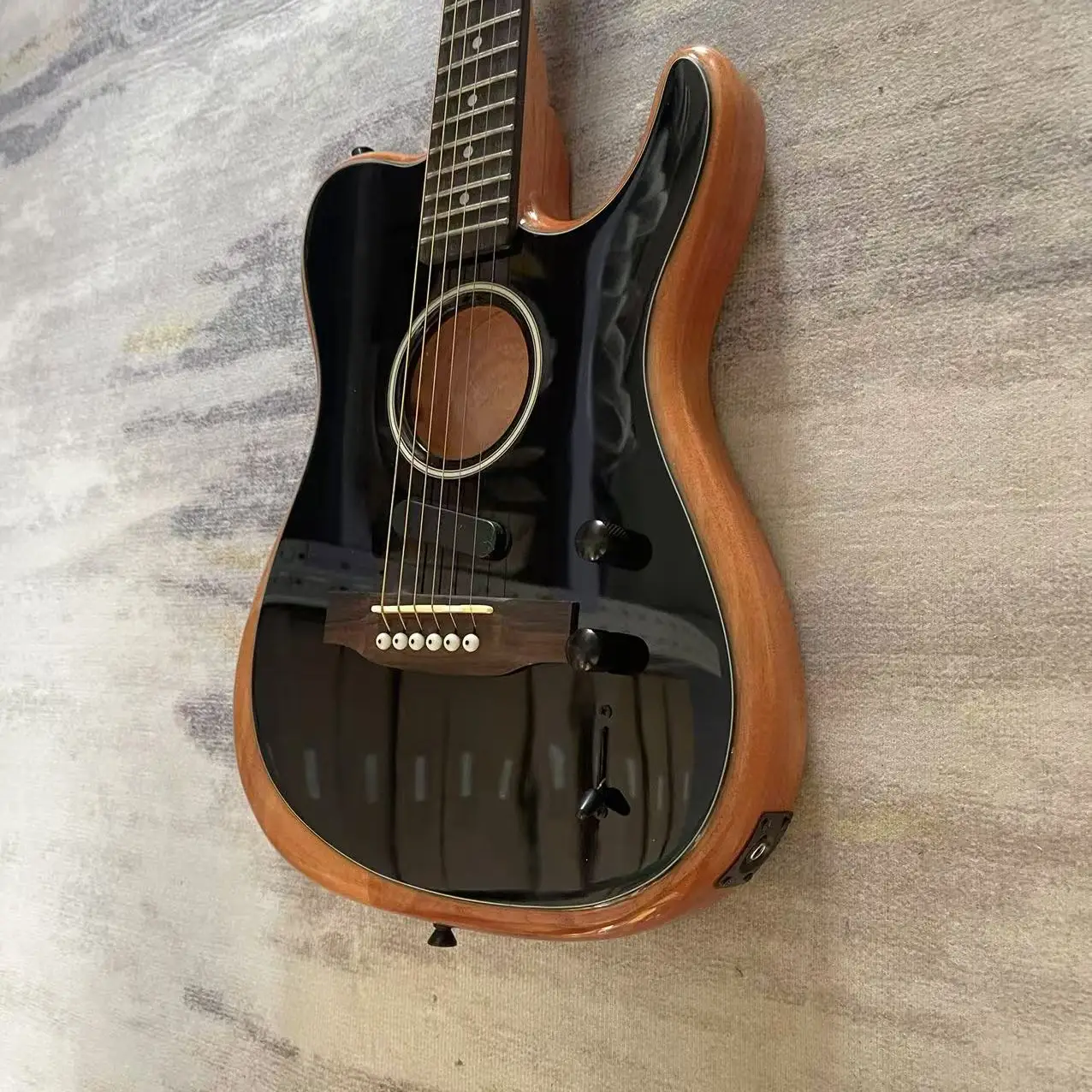 Electric Guitar 6-Chord Silent Edition, Black Body, Factory Photo for Delivery, In Stock, Order and Ship Immediately