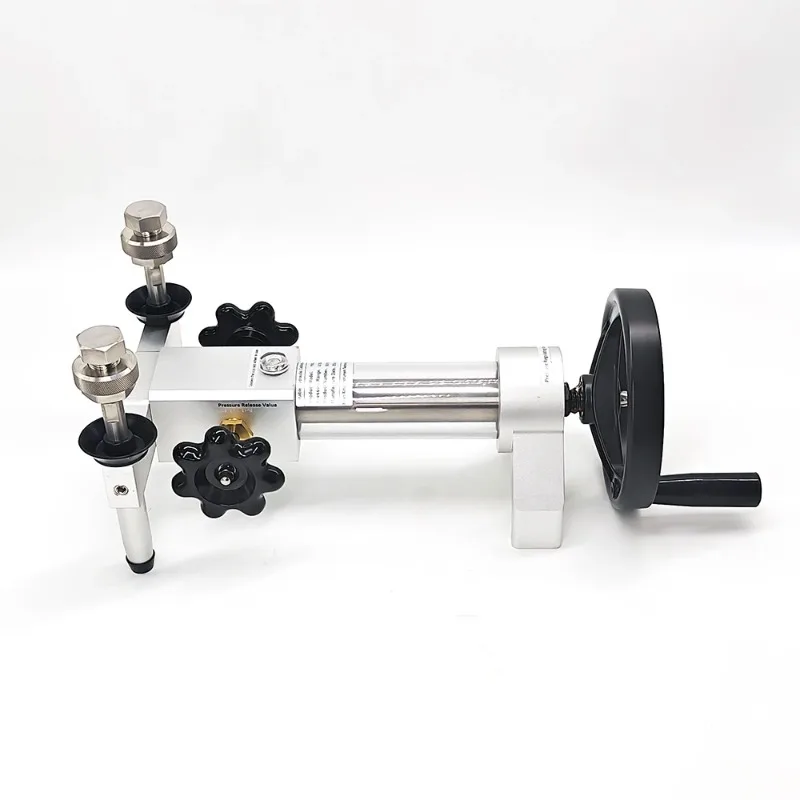 YWQ-1442 Portable Hydraulic Pump Portable Pressure Gauge Calibration Equipment