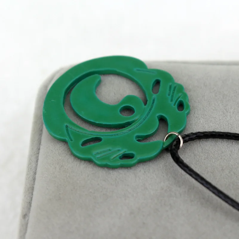 لعبة جديدة تأثيري تومب رايدر لارا كروفت قلادة قلادة للجنسين جوفاء الأخضر قلادة مجوهرات مفتاح سلسلة اكسسوارات المشجعين الهدايا #4