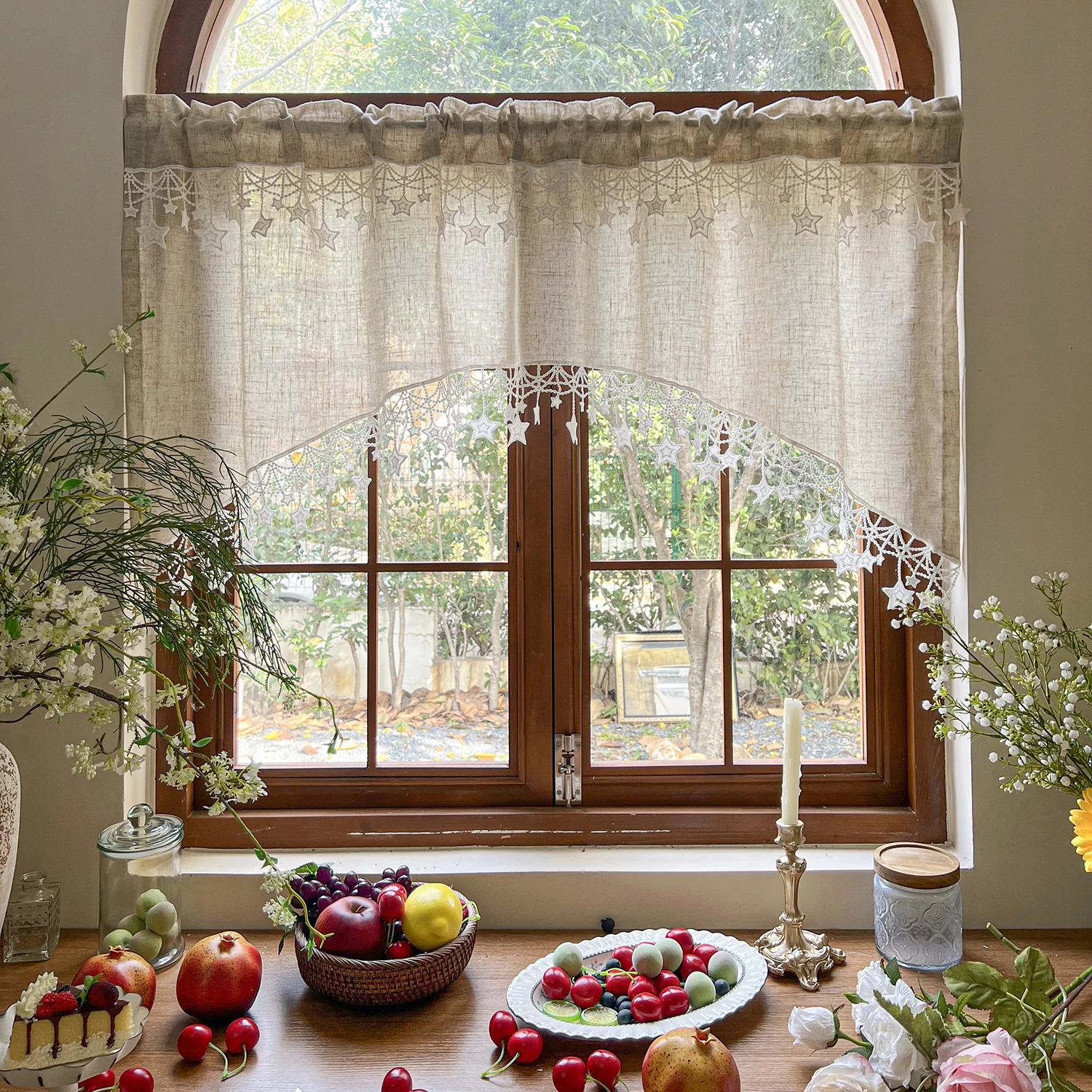 

1PC Amrican Retro Curved Lace Stars Short Curtain for Small Window Kitchen Entrance Door Home Decoration Blinds