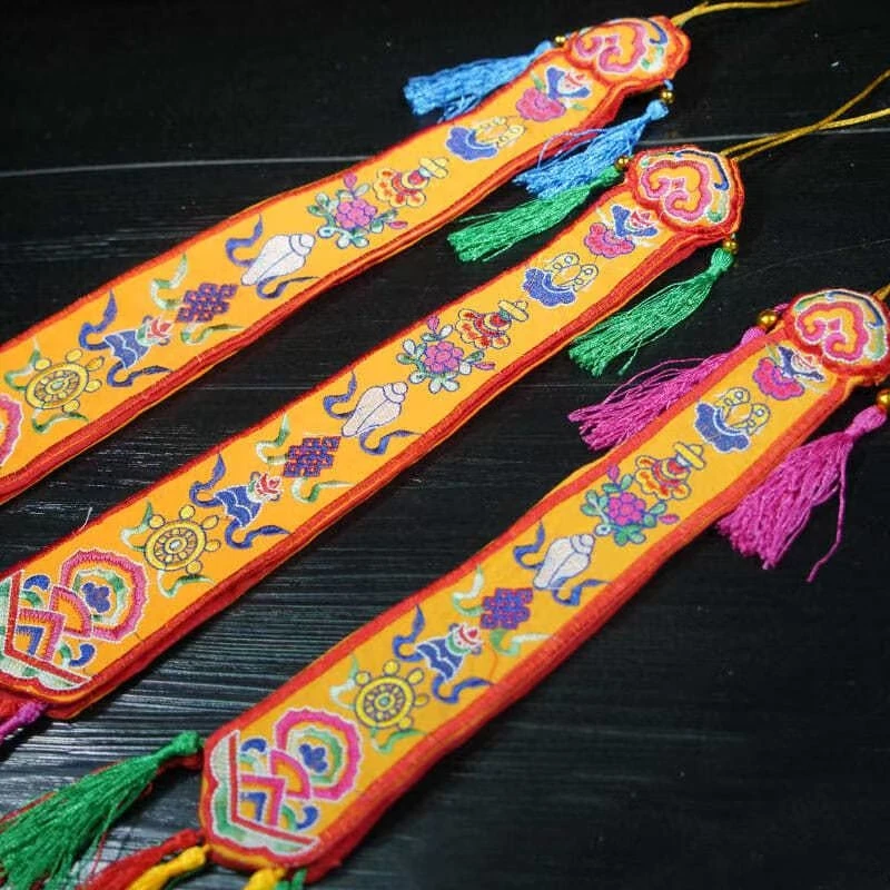 Otto bandiere di buon auspicio fatte a mano in Nepal, artigianato decorativo con ricamo nappa tibetana, bandiere di tamburi auspicio, articolo buddista