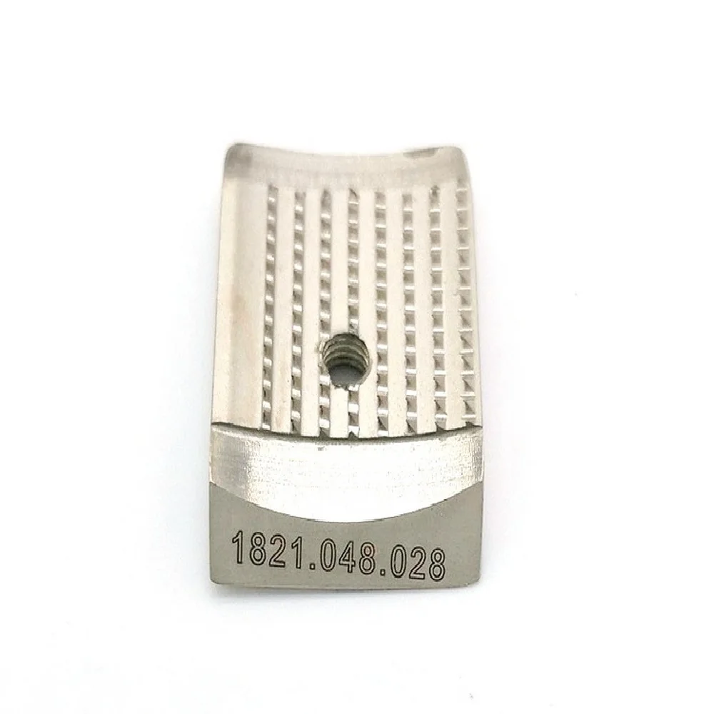 อะไหล่เครื่องรัดกล่อง Cyklop รุ่น 1821.048.028 แผ่นยึดฟัน เข้ากันได้กับเครื่องรัดกล่องไฟฟ้าแบบมือถือ CMT260