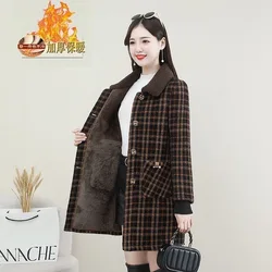 Women's Plaid Coat with Added Velvet and Thick Coat Mom's Plus Size Medium Long Style Western-style Warm Coat