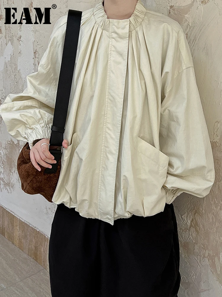 [EAM] chaqueta elegante plisada de color albaricoque de talla grande con cuello alto nuevo abrigo de manga larga para mujer moda tendencia primavera otoño 2025 1DH6940