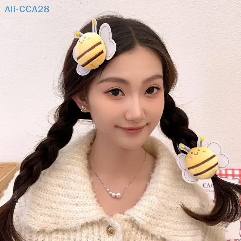 

Cartoon Bee Hair Clip Brooch Plush Fat Bee Fashion Cute Hair Accessories Gift Cartoon Animal Hair Clips Barrettes Hairgrips