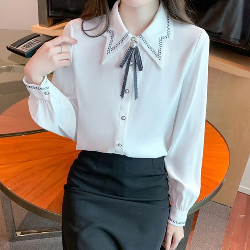 Fashion White Long Sleeve Button Blouse Spring New Solid All-match Loose Trend Shirt Tops Elegant Temperament Women Clothing