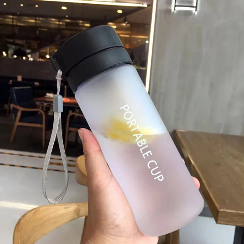 600ml Large Capacity Sports Fruit Lemon Juice Drinking Bottle Infuser Clear Portable Plastic Water Bottle