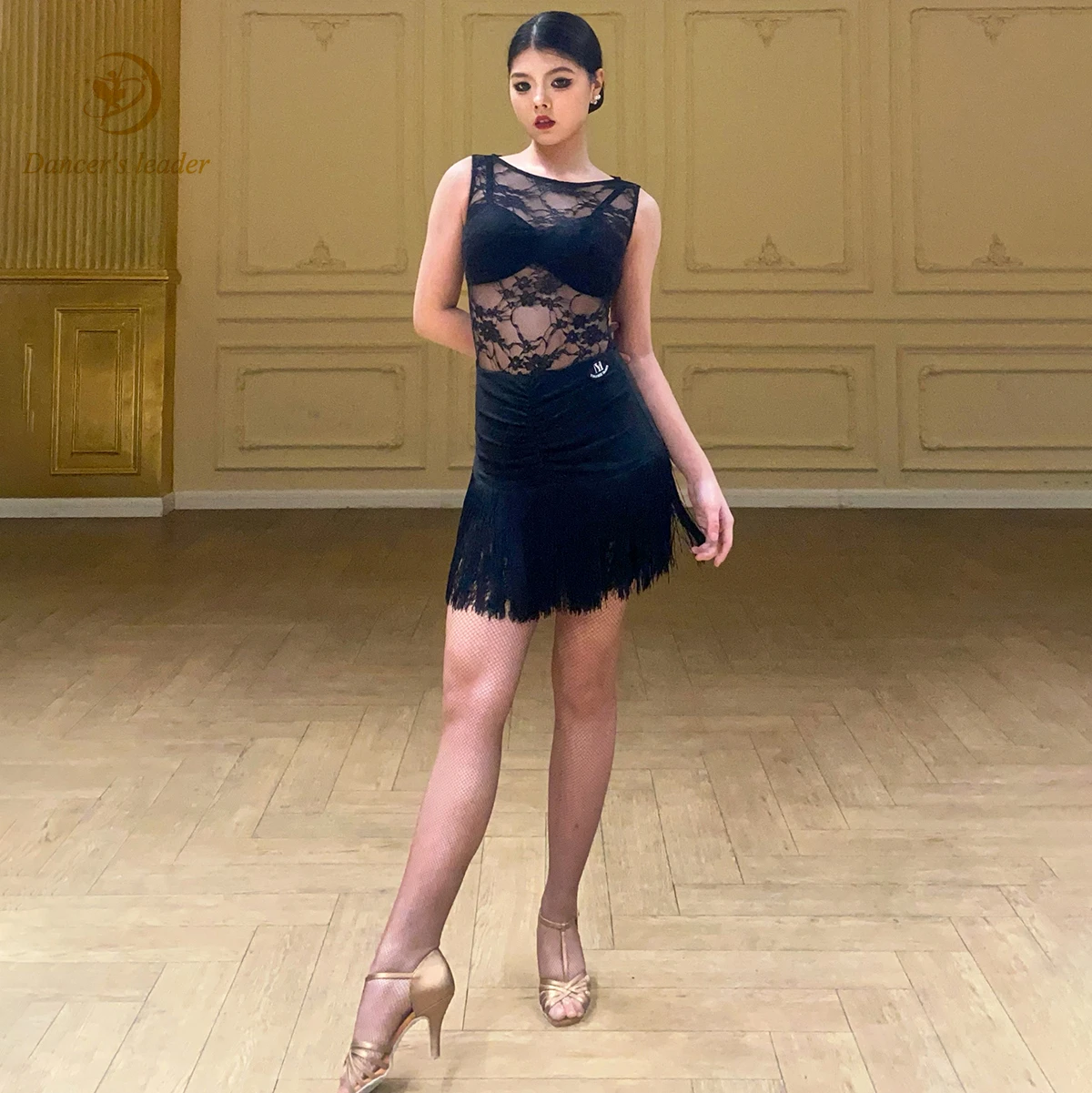 

Платье для латиноамериканских танцев для взрослых и детей, элитное, на заказ, с вышивкой, сетчатое, черное, с бахромой, для ча-танго, женская одежда