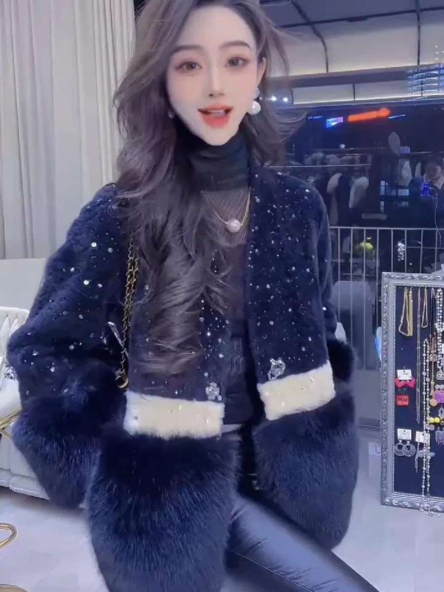 Jaqueta Feminina Casual Versátil e Elegante 2024 Outono Inverno Nova com Detalhes em Couro Design Elegante e Efeito Emagrecedor