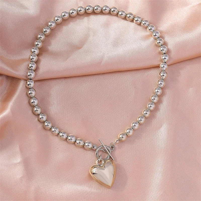 Aihua Silberfarbene CCB-Perlen Liebesherz-Anhänger Halskette für Frauen Gotische Herz-Halskette Choker Y2K Schmuck Geschenke – Detail 3