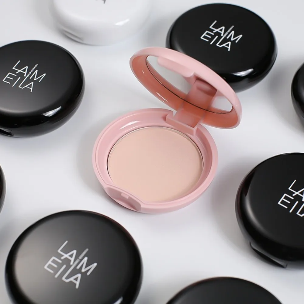 Polvo suelto de ajuste de maquillaje con control de aceite, polvo prensado resistente al agua de larga duración, corrector fino y suave, polvo compacto