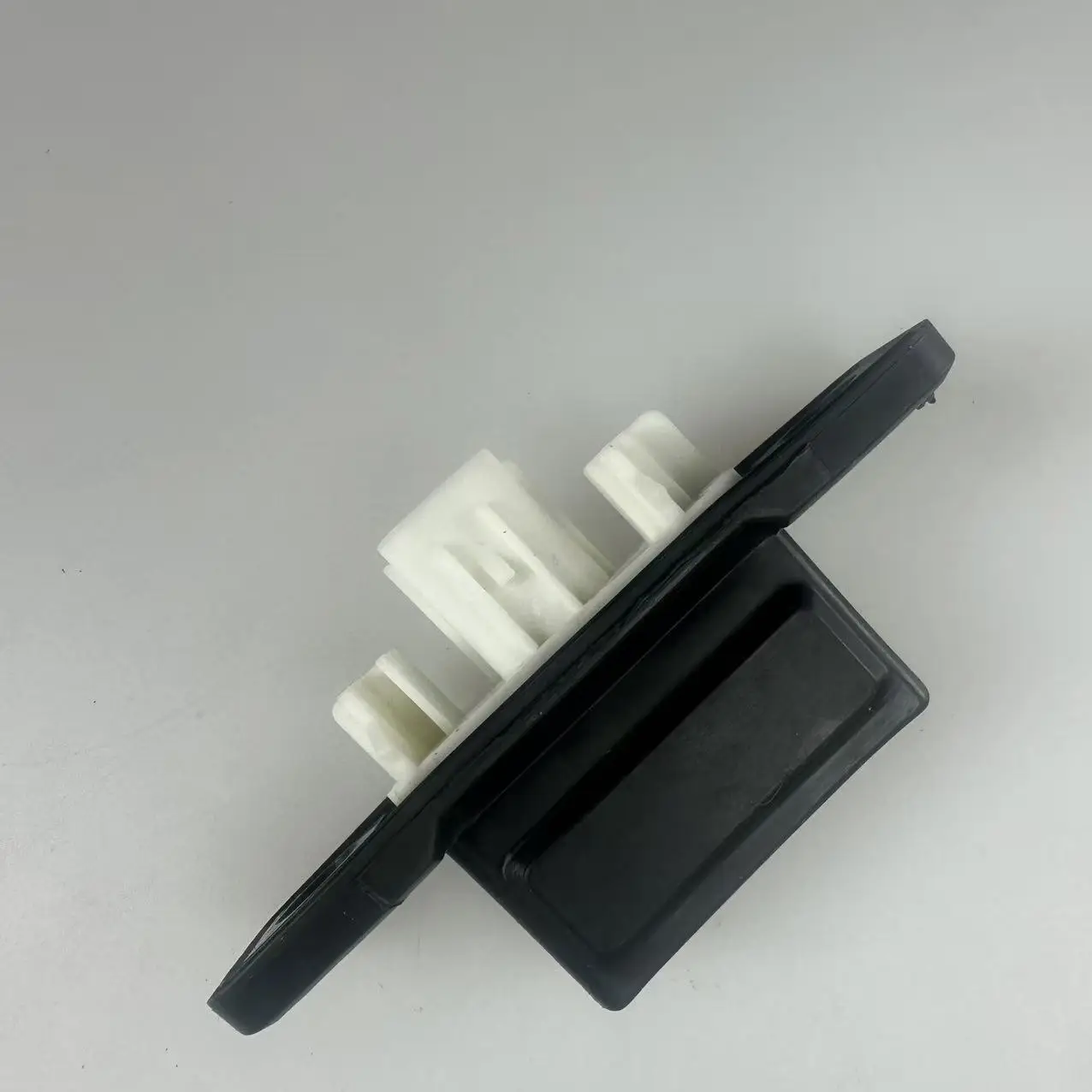 Trunk Lid Lock Actuator Luggage Electrical Key Switch For Toyota Corolla Levin Hybrid 2015-2019 84945-02030 8494502030