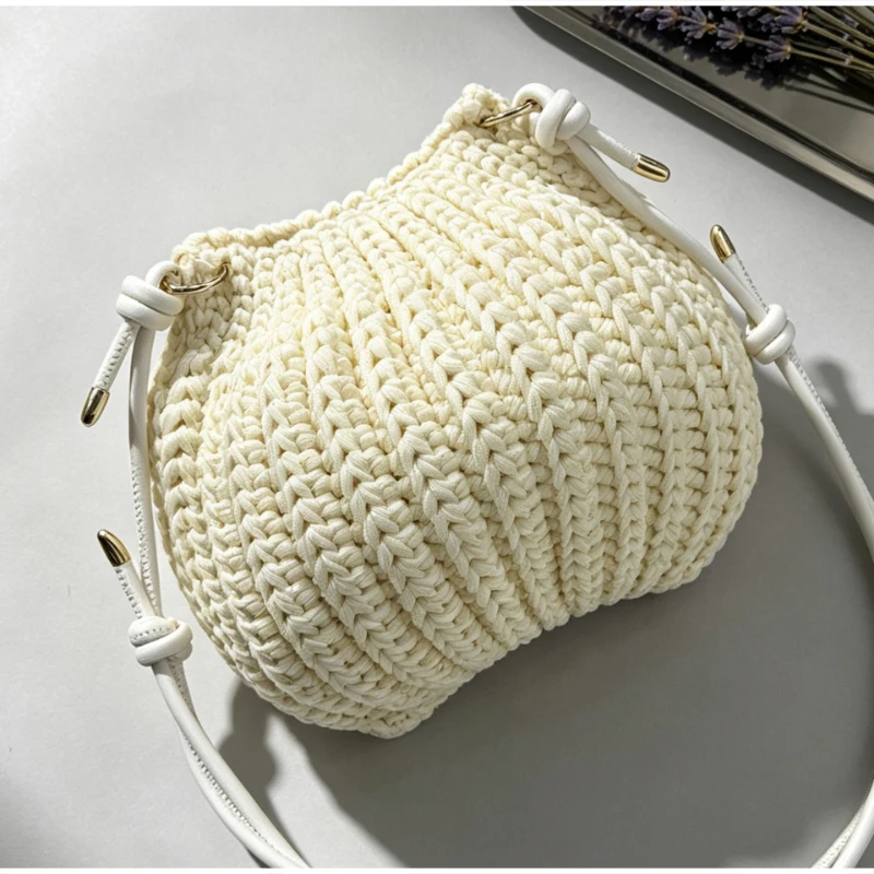 Handgefertigte Gestrickte Garn-Umhängetasche, Vielseitige Einfarbige Messenger-Tasche für Damen, Leichte Weiche Gewebte Schultertasche – Detail 13