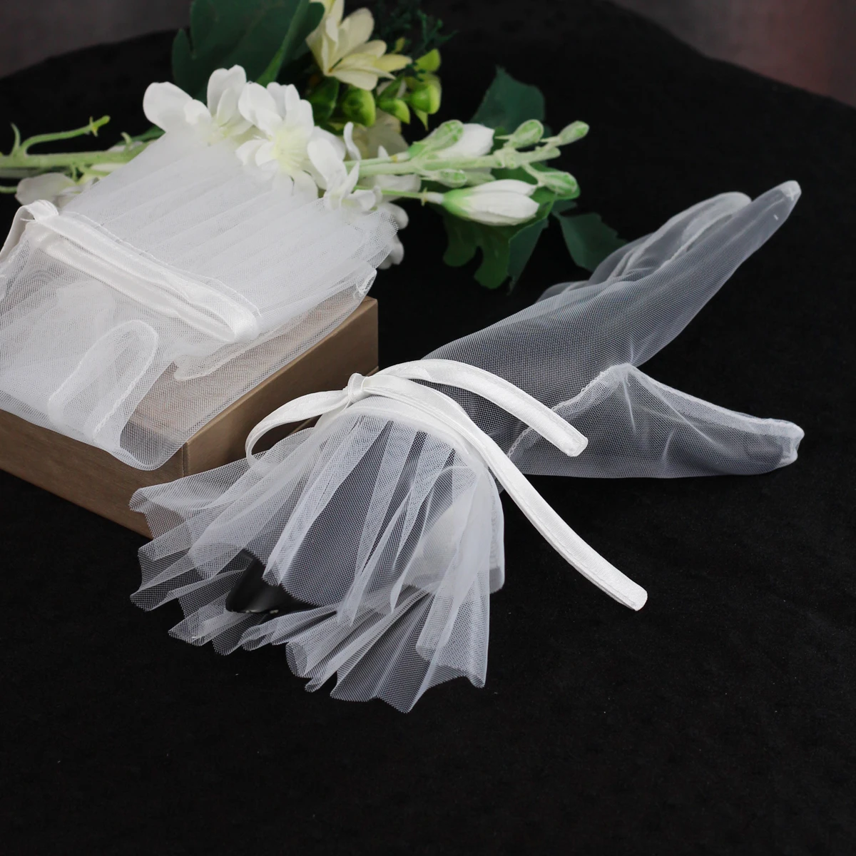 WG020 Elegant Wedding Bridal Short White Gloves Breathable Tulle Ribbon Bow Brides Bridesmaid Women Pageant Prom Handschuh