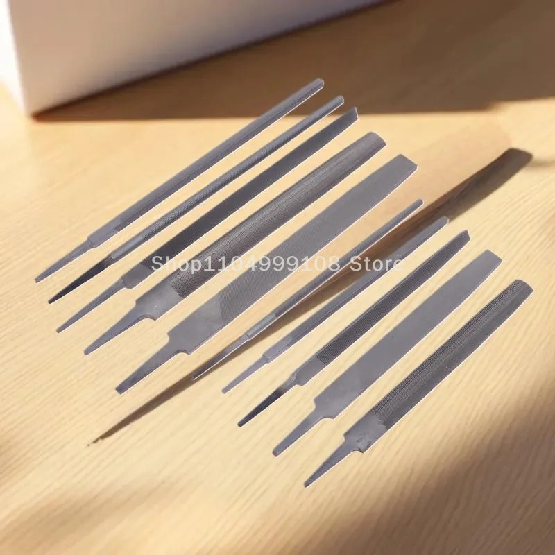 مجموعة مبرد إبرة مكونة من 5 قطع، ملفات يدوية فولاذية مع ملفات مربعة ومستديرة ونصف دائرية وملفات مثلثة