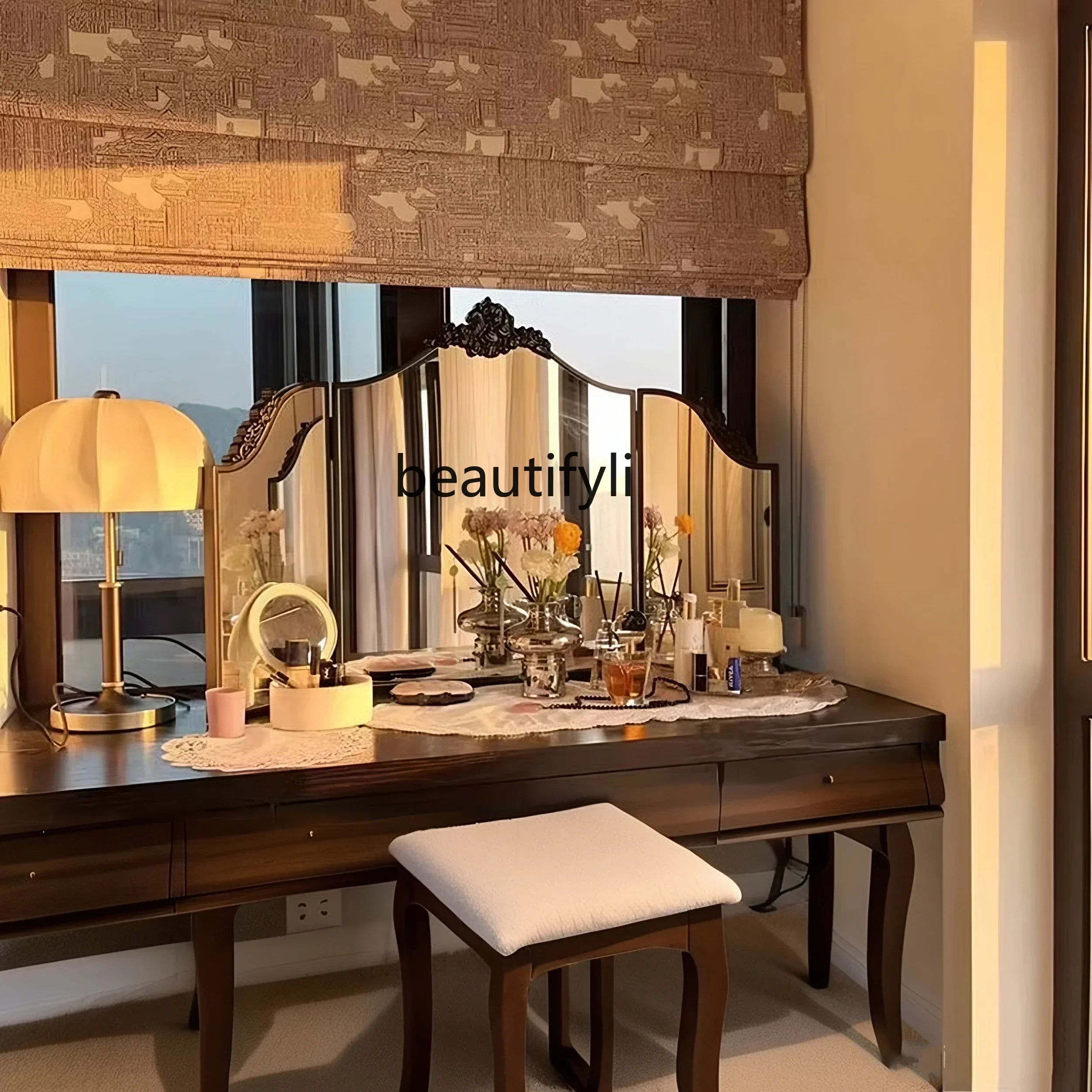 

YH European retro carved dresser makeup mirror desktop tri-fold mirror living room bedroom decorative mirror