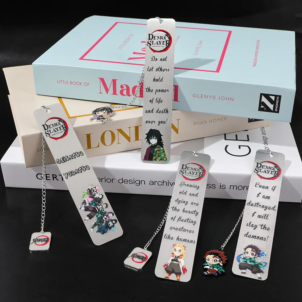 Marcapáginas de metal Demon Slayer con dije de personaje y cita inspiradora, regalo temático de anime para fanáticos y Otakus, accesorio de lectura