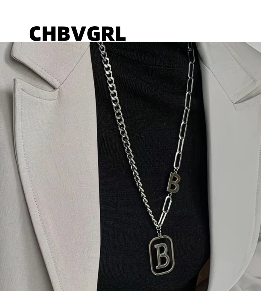 

Hot-selling couple necklace with high-end feeling, titanium steel, European and Korean style, unique, fashionable, trendy