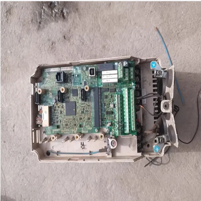 

New Original Inverter CIMR-AB4A0018FBA CIMR-AB4A0023FBA CIMR-AB4A0031FBA CIMR-EB4A0002FBA CIMR-EB4A0004FBA CIMR-EB4A0005FBA