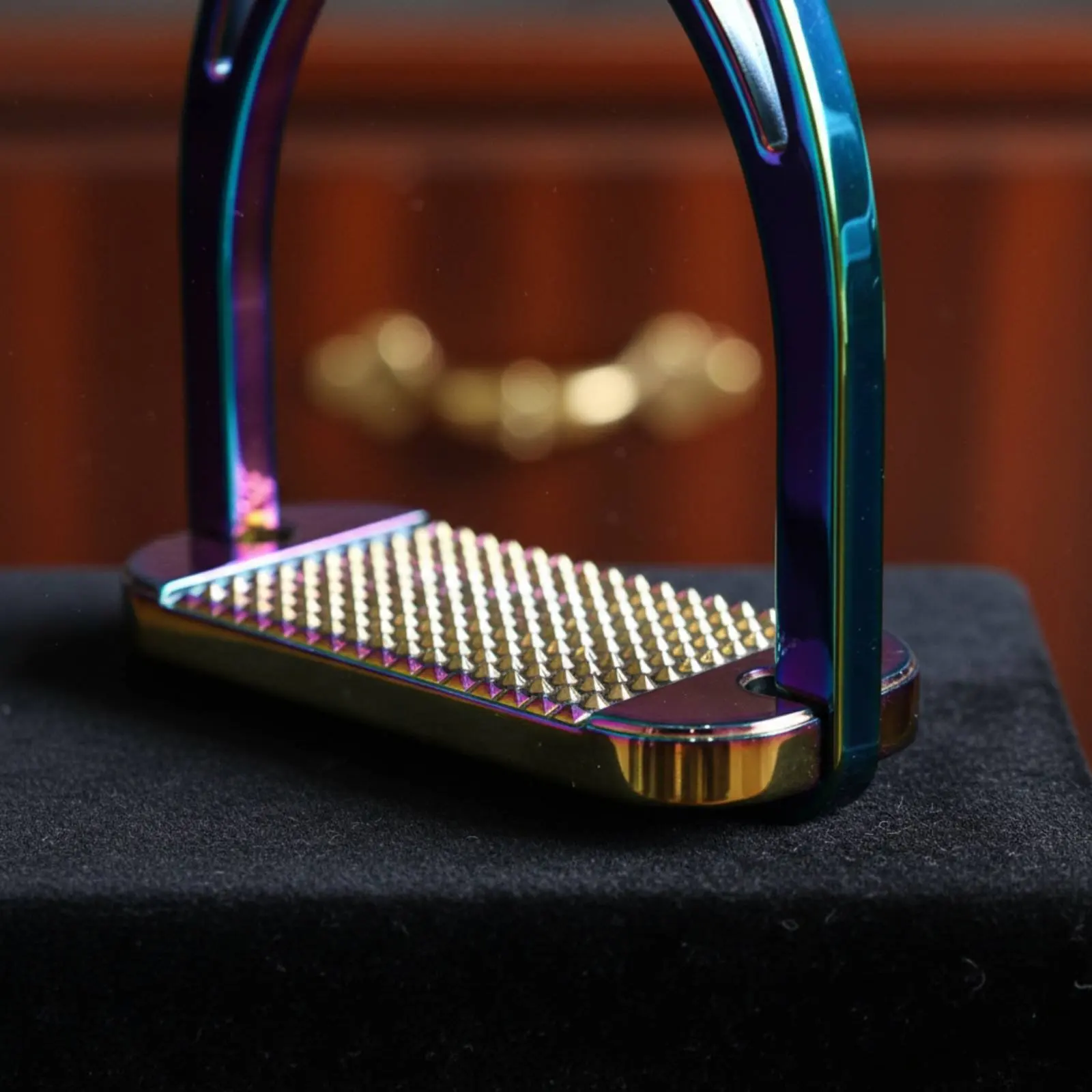 120-mm-stirrup-polished-surface-aluminum-riding-stirrup-equestrian-gear-colorful-shiny-heavy-duty-for-adults-training