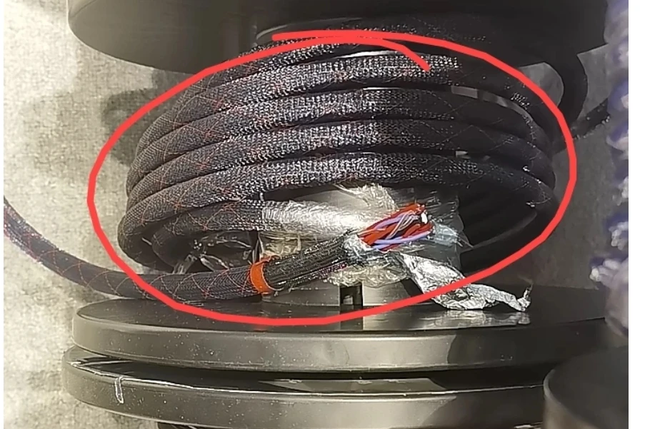 Custom-made Neotech NEP-3200 2-meter  power cord