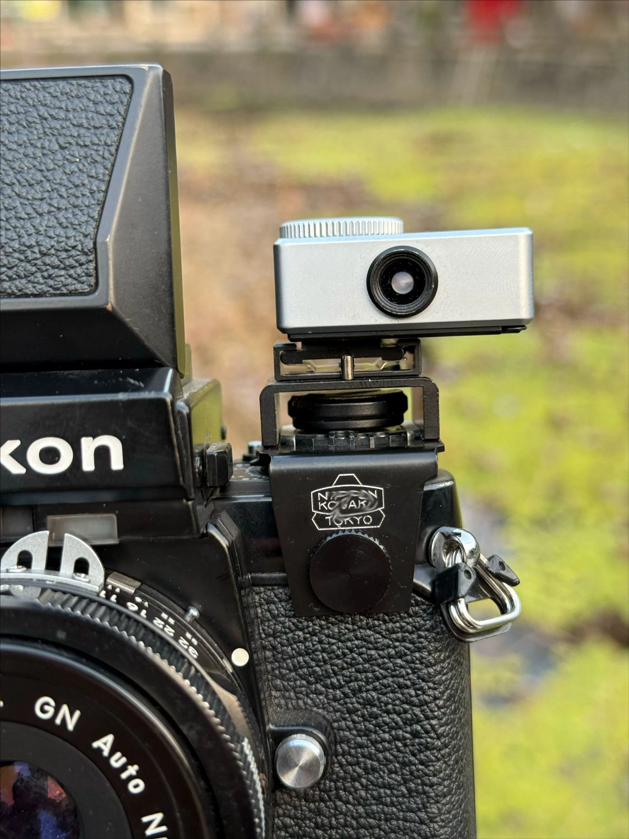 

cold shoes special for F3 classic snow-capped mountain pattern all-metal material f3 hotshoes can install Flash metering meter