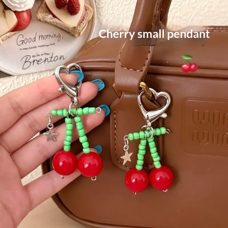 Niedlicher Roter Kirsch-Schlüsselanhänger, Herz-Schlüsselring, Süßer Frucht-Taschenanhänger für Mädchen, Coquette-Ästhetik Geschenke – Detail 12