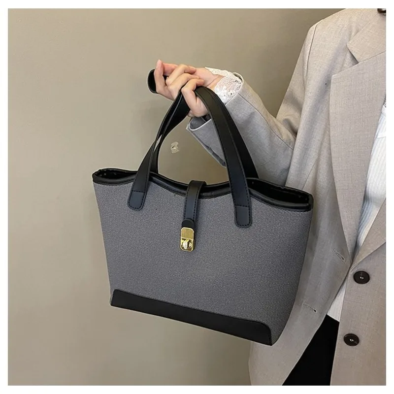 

Chic Beach Tote Bag For Women Carry Your Beach Towel And Novel In Unparalleled Style