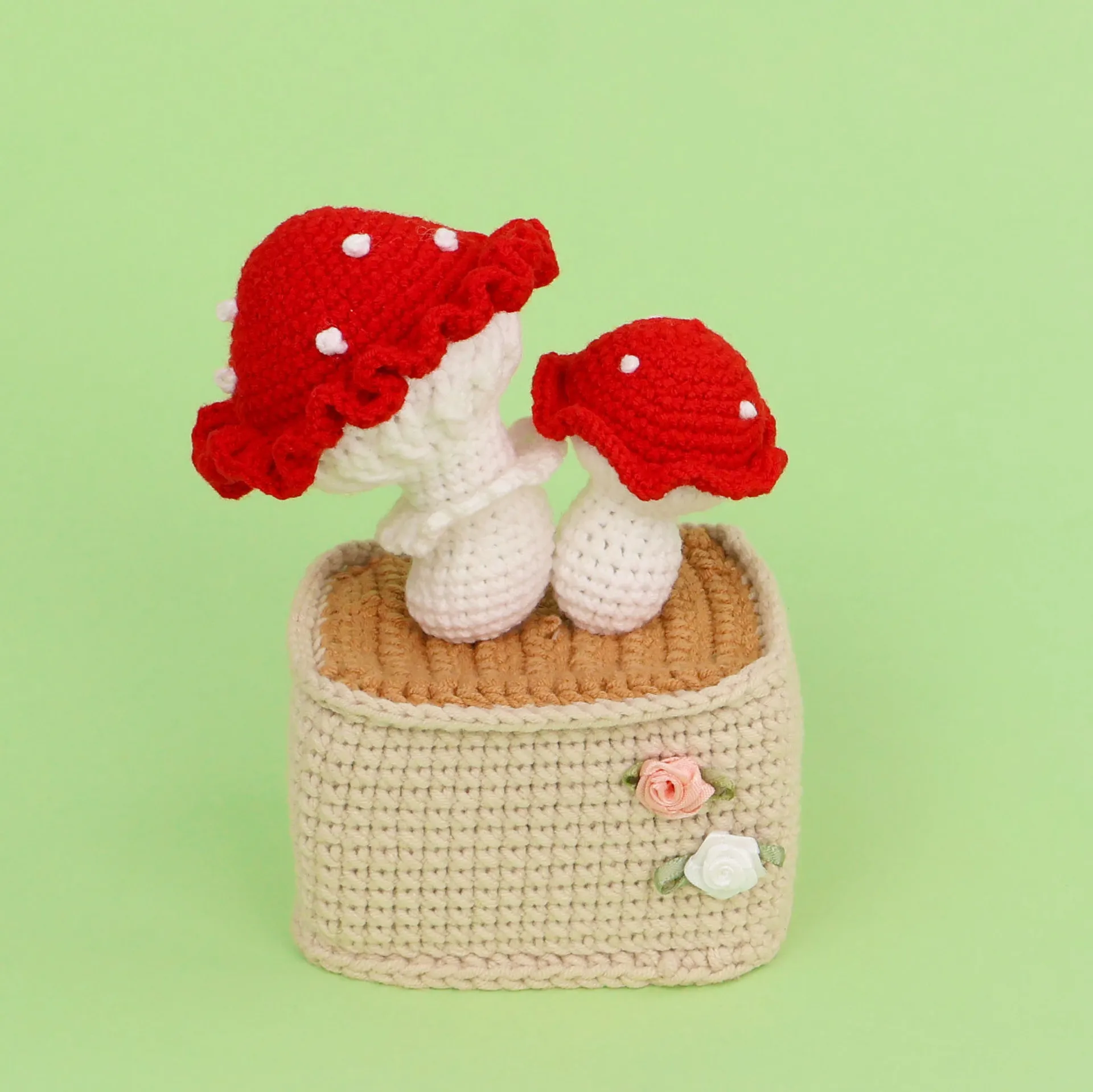 Gehäkelter Pilztopf, gestrickter Blumentopf, kreative künstliche Cartoon-Pflanze, niedliche Schreibtisch- und Bücherregal-Deko, Geschenk – Detail 4