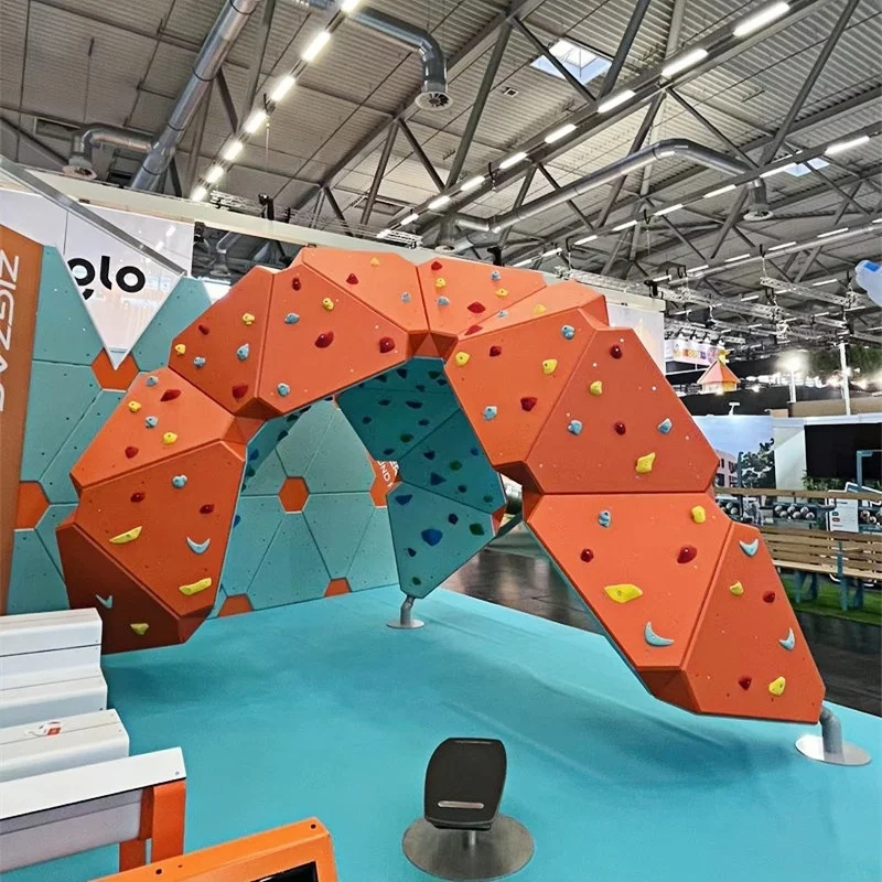 Modern Design Freestanding Bouldering Wall, Outdoor Indoor Climbing Structure for Children, Playground Equipment