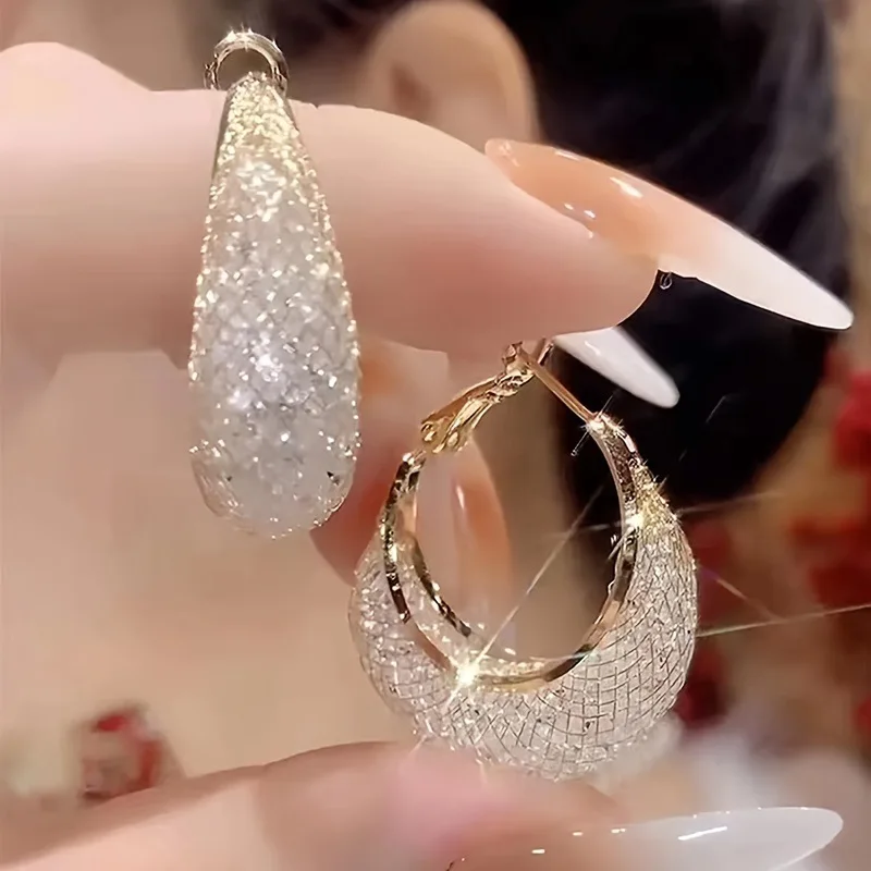 Fashion Creative Geometric Hollow Mesh Boat Shaped Hoop Earrings Luxurious Sparkling Earrings Women's Elegant Banquet Jewelry