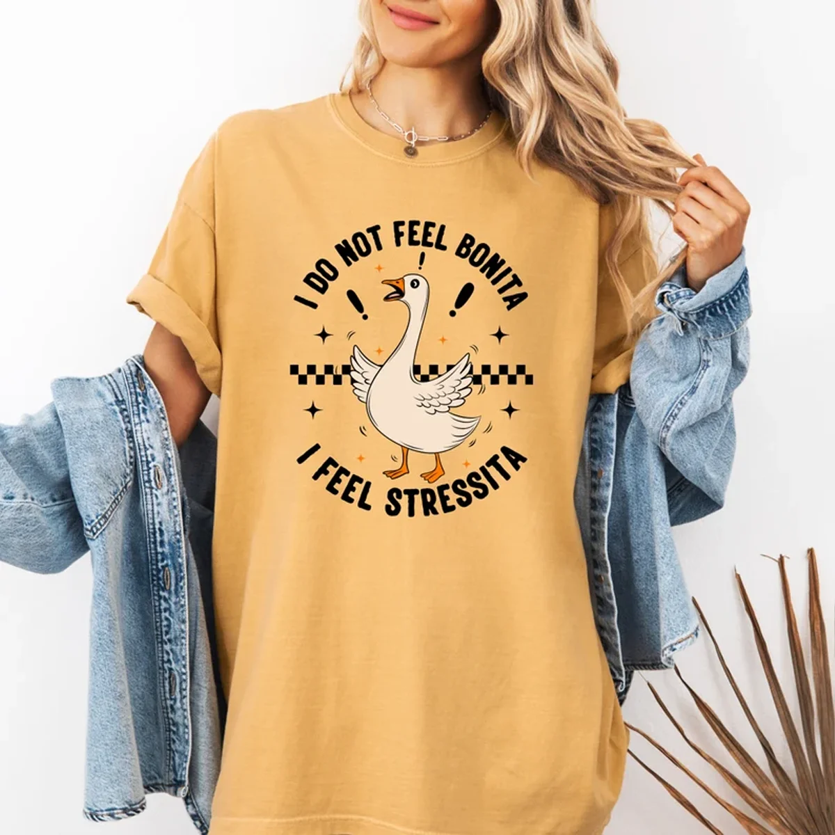 i Do Not Feel Bonita i Feel Stressita t-Shirt Funny Goose Shirt Funny Graphic Tee Women Anxiety t-Shirt Animal Love Shirt