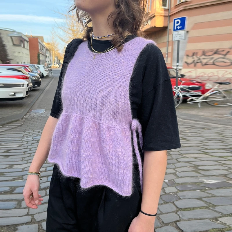 

Autumn 90s Vintage Kawaii Ruffles Hem Sweater Women Knitted Babydoll Vest Solid Color Sleeveless Crew Neck Tie-up Loose Tank Top