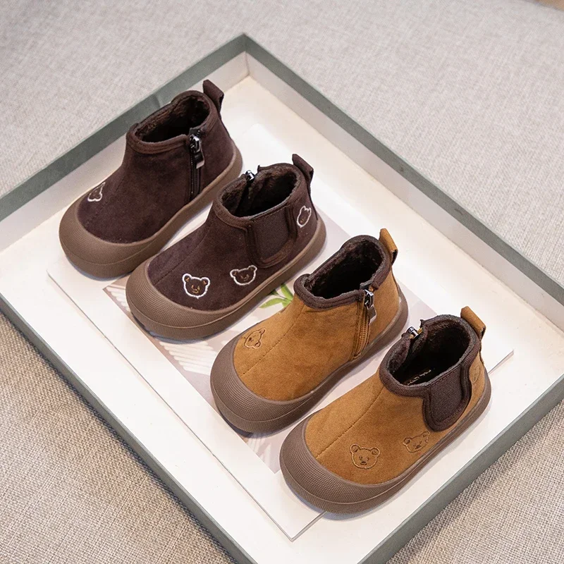 Kids Cute Bear Embroidery Faux Suede Winter Boots, Fleece Lined Side Zipper Anti‑Collision Flat Boots for Toddler