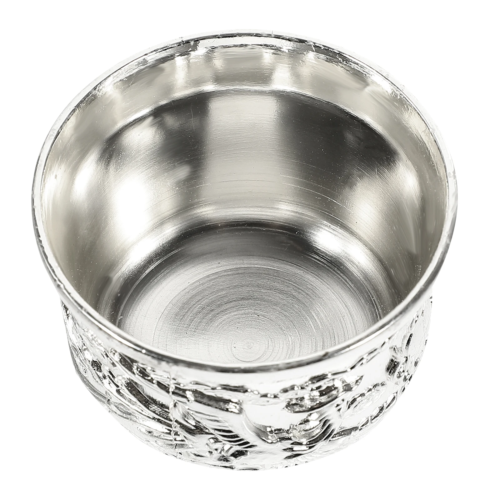 

Metal Wine Cup Vintage Style Zinc Alloy Construction Smooth Edge Elegant Design for Home Bar Decoration and Gift Giving