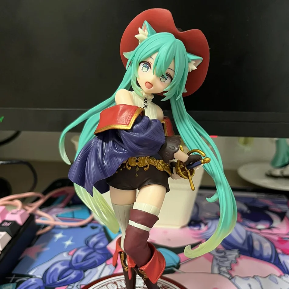 Hatsune Miku Desktop Cute Action Figure Tale Wonderland Miku Puss in Boots Anime Figurine Kawaii Girl Model Toy Adorable Decor