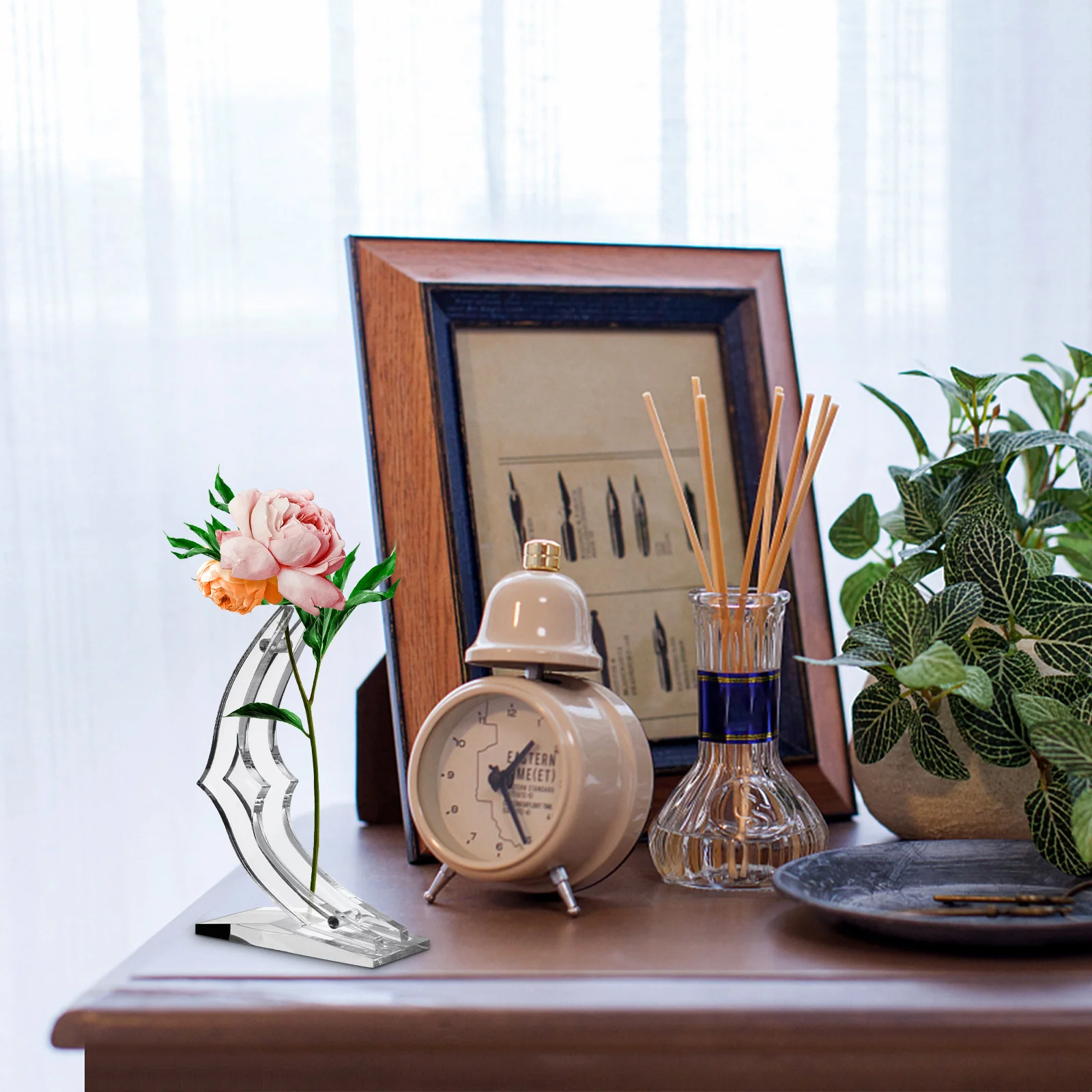 

1Pcs Acrylic Rose Display Stand Transparent Moon Shape Thick Base Support Gold Leaf Flower Holder Art Fake Flower Display