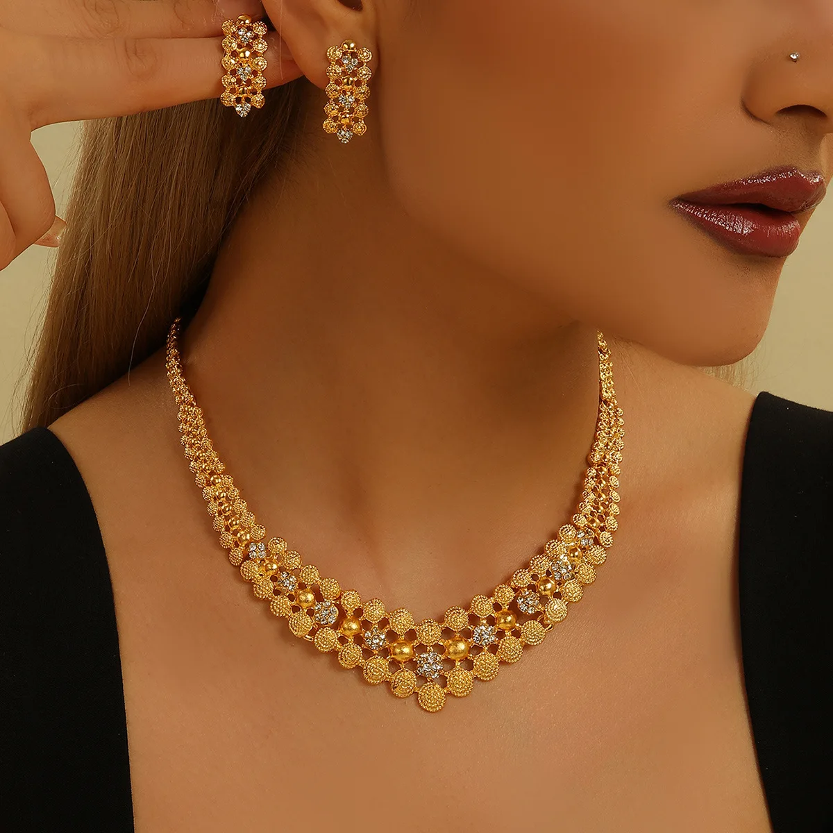 

Luxury Gold Color Bride Wedding Engagement Banquet Gift Jewelry Set for Women Necklace+Earrings