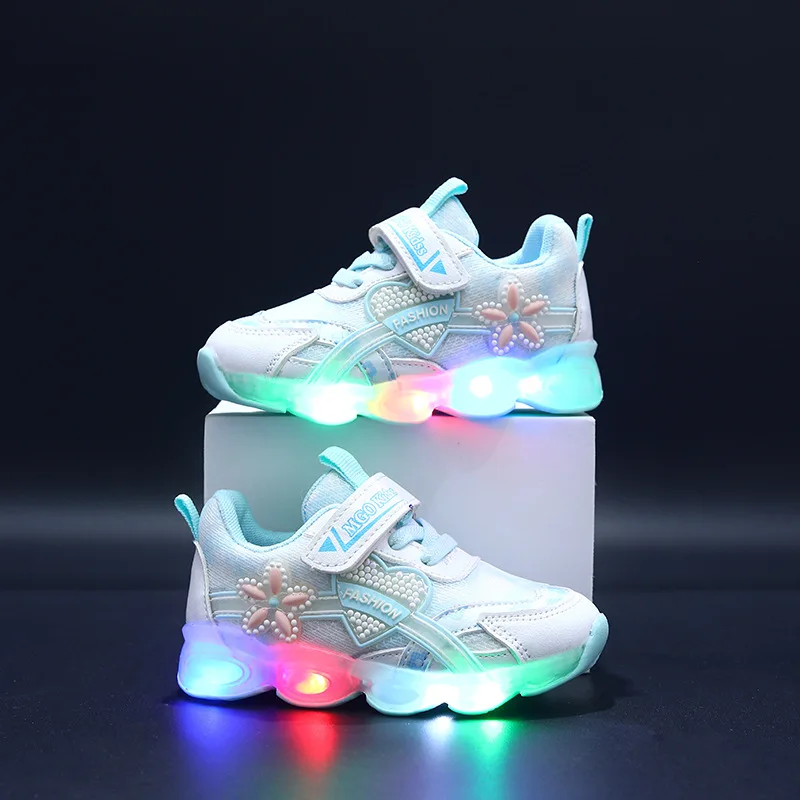Children's LED Light Shoes Kid's Luminous Casual Sports Shoes Flower Mesh Breathable Girls' Princess Running Shoes 2-6 Years Old