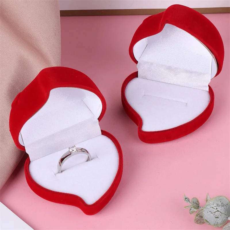 1/2PCS Heart Shape Velvet Ring Box Jewelry Display Engagement Wedding Jewelry Boxes Rose Flower Design Gifts Holder For Couple