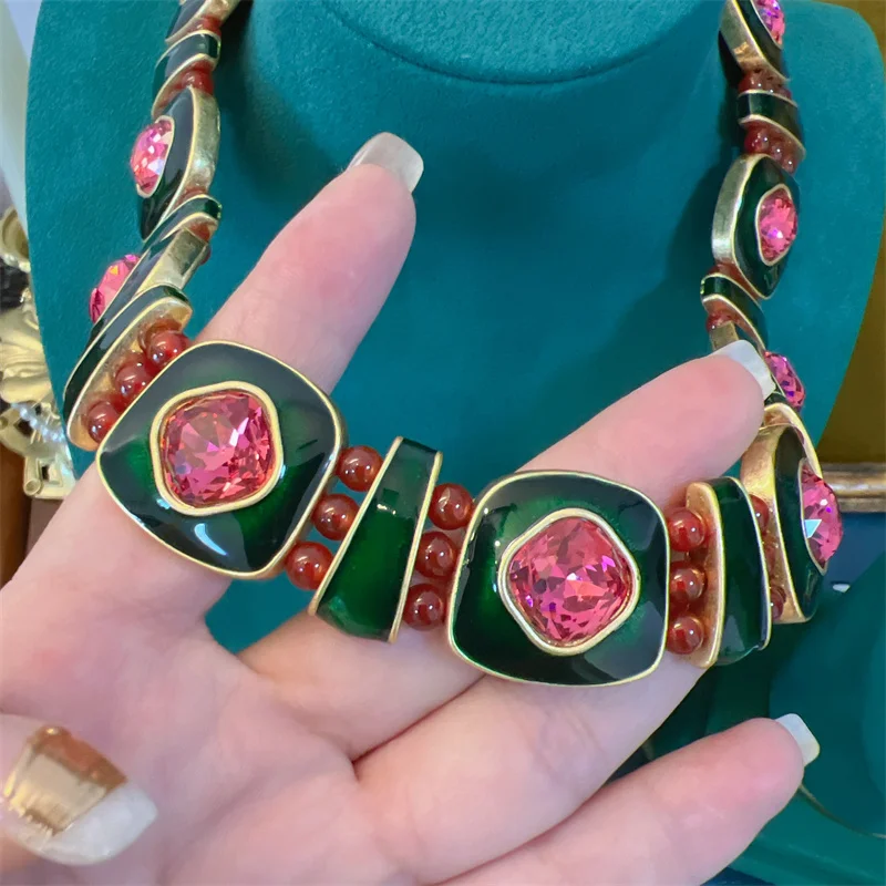 Vintage Pink Enamel Chokers Necklaces Green Red Glass Collar Square Round Short Gold Color Antique Jewelry Accessories For Women