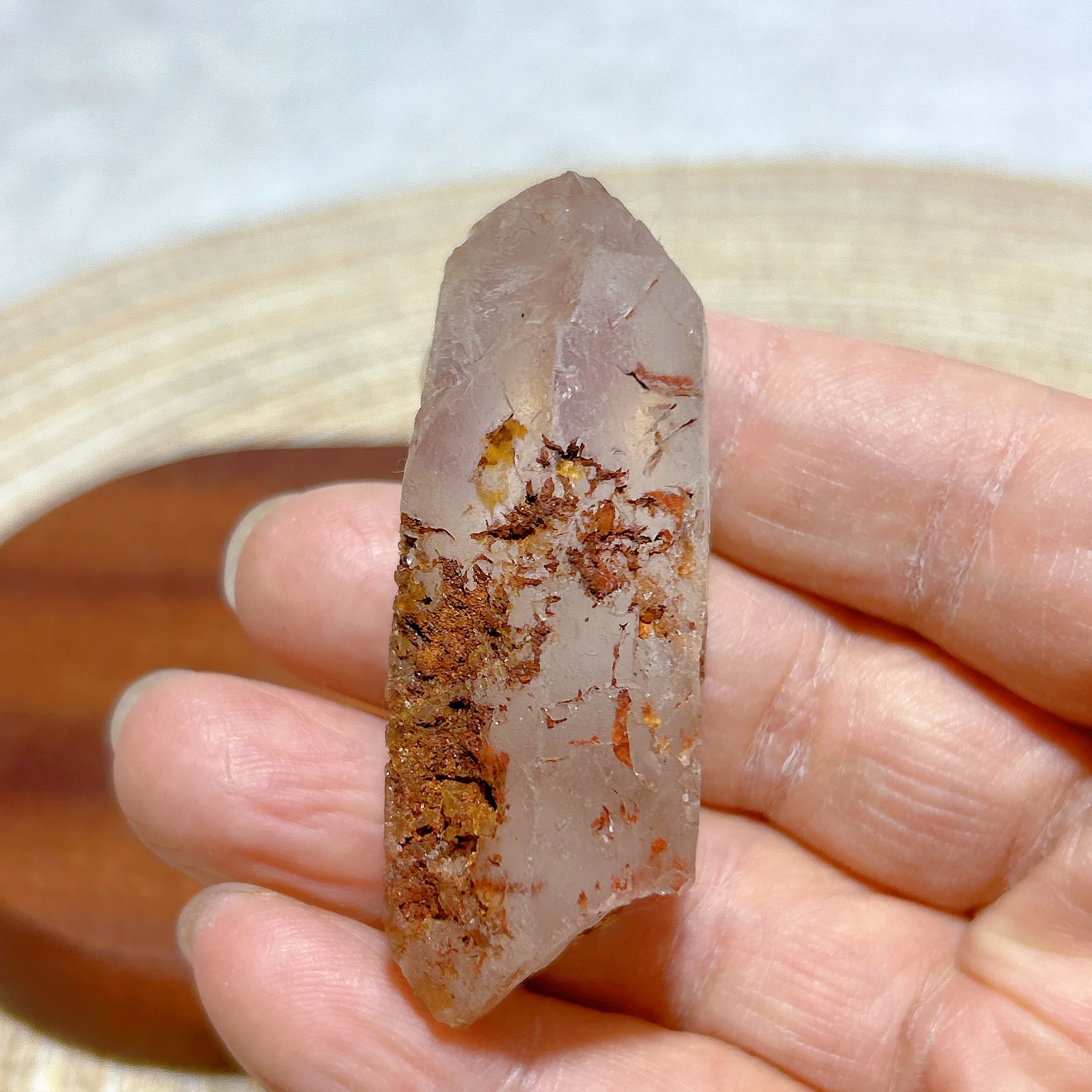

Healing Natural Crystal Red Face Clear Quartz Raw Stone Specimen High Quality Gemstones Mineral Energy Home Decorations Gift