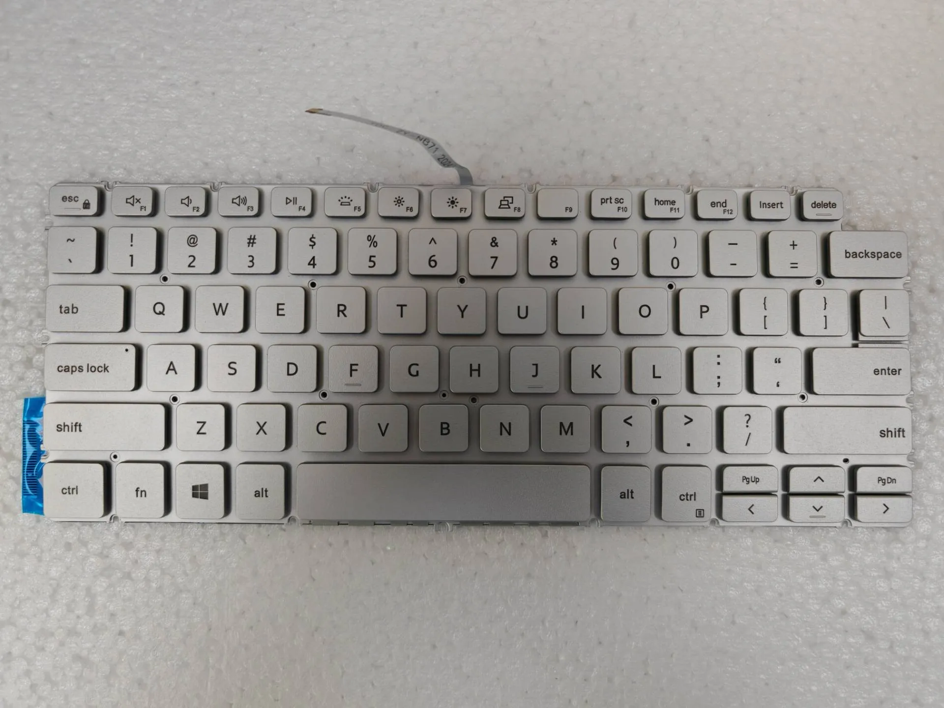 

Клавиатура США с серебряной подсветкой для Dell Vostro 14-3000 3400 P132G 3401 3402 3405 5402 5408 5409 для Latitude 3301 3410 P114G P120G