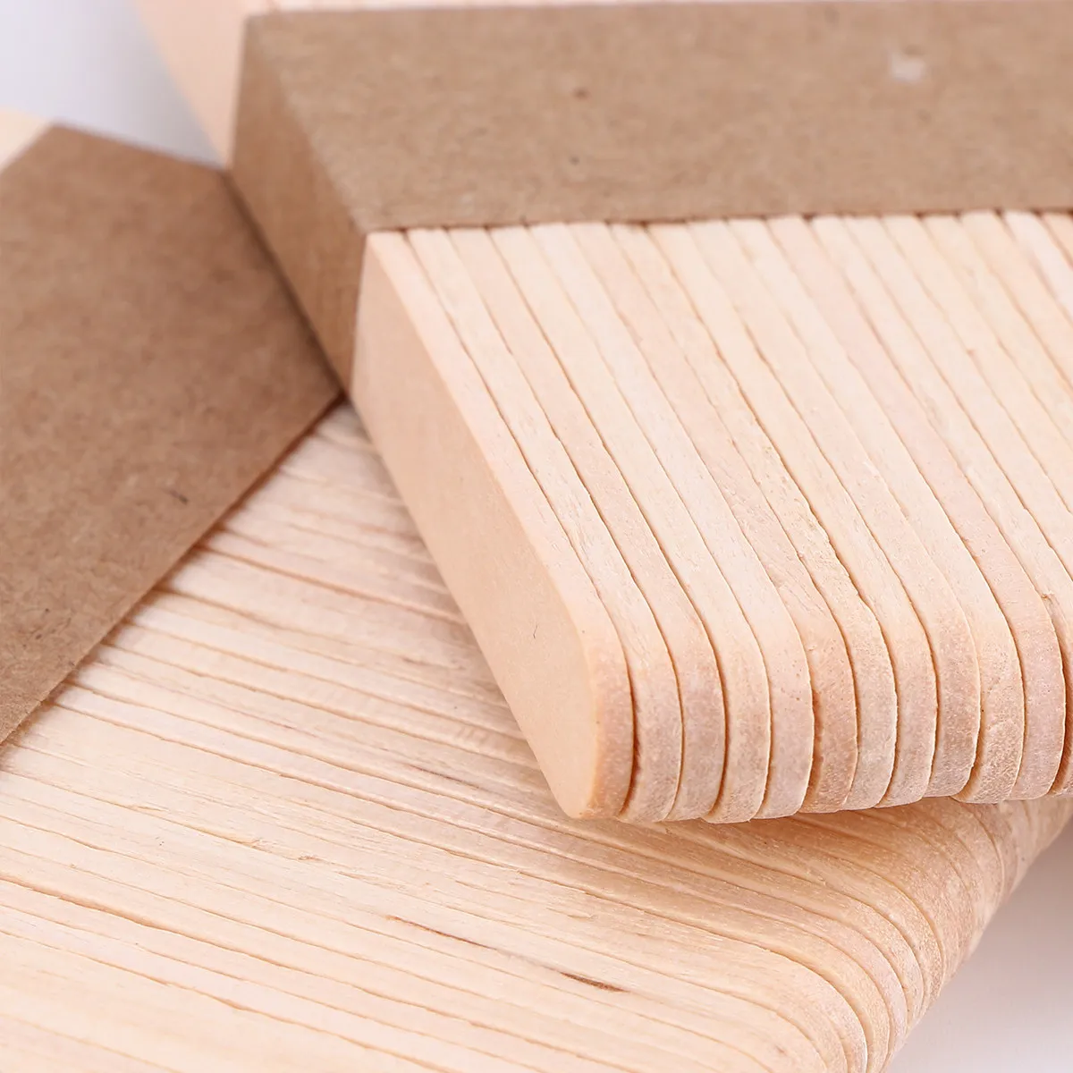 600Pcs Wax Applying Sticks Hair Removal Tool Professional Grade for Body Legs Arms Underarms Eyebrows Home Salon Waxing Kit
