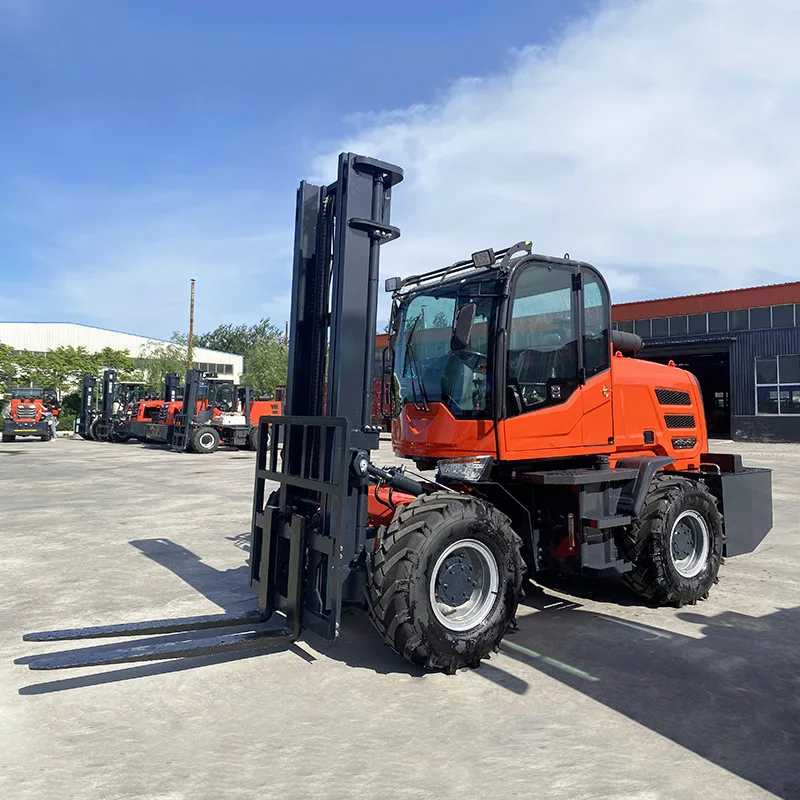 Carrello elevatore fuoristrada sollevatore idraulico 4x4 a quattro ruote per terreni accidentati carrello elevatore fuoristrada con forte capacità portante