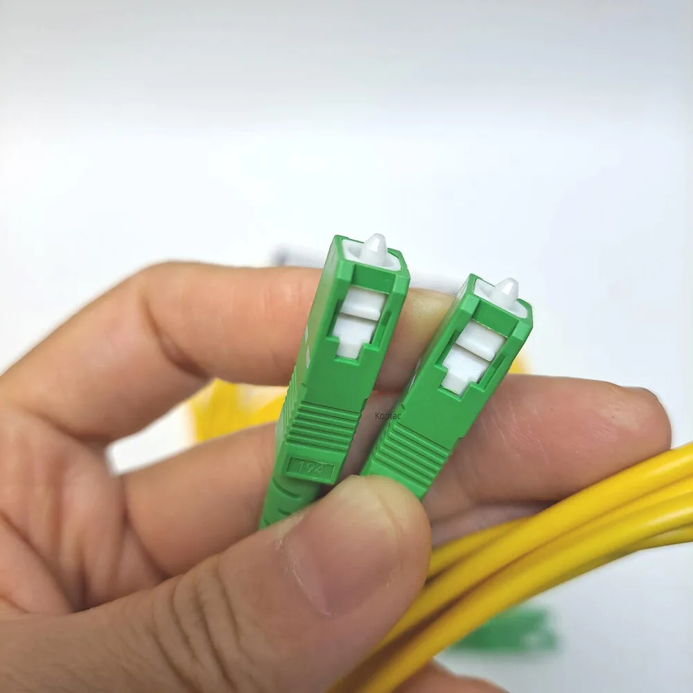 High Quality 1X2 FBT Fiber Optic Cable Cord SC APC Sleeve Taper Type Splitter Computer 1 Point 2 Fiber Optic Splitter Box