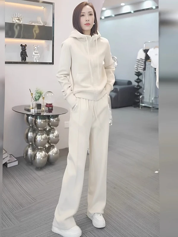 

Fashionable Anti-Aging Casual Sportswear Set Women's Chic Apricot Slim Fit Hoodie Jacket Wide Leg Pants Two Piece Set