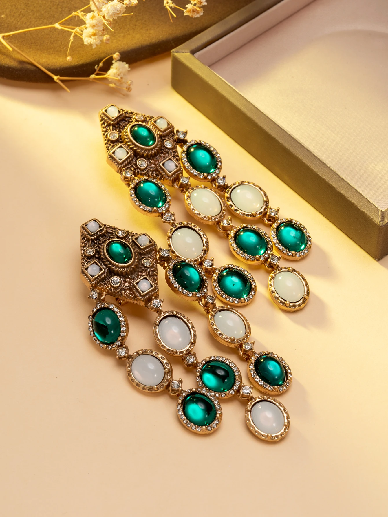 European-style emerald multi-layer tassel earrings, vintage court-style elaborate long earrings