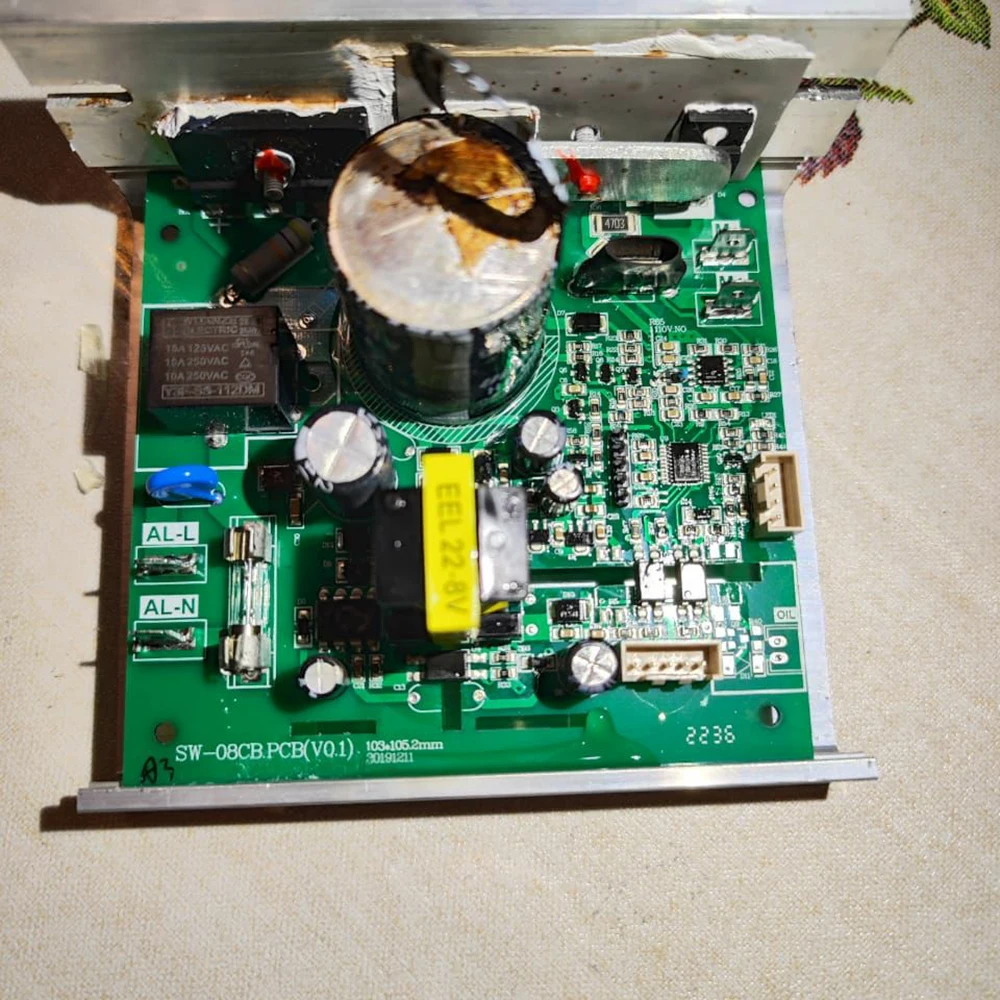 SW-08CB.PCB (V0.1) – Sprawdzony sterownik silnika biegownicy do naprawy i modernizacji urządzenia
